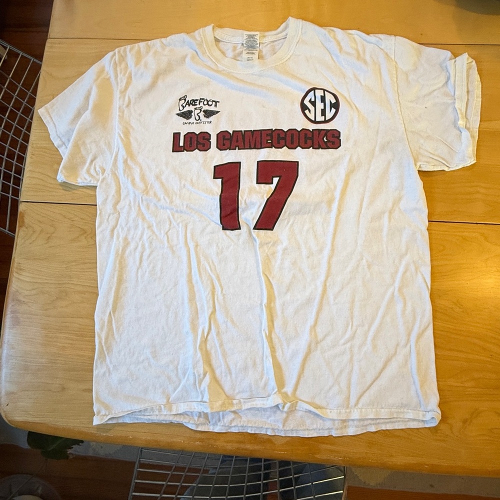 Los Gamecocks basketball shirt